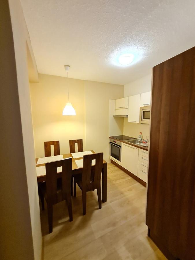 Apartman Na Kraji Lesa Vsemina Exterior photo