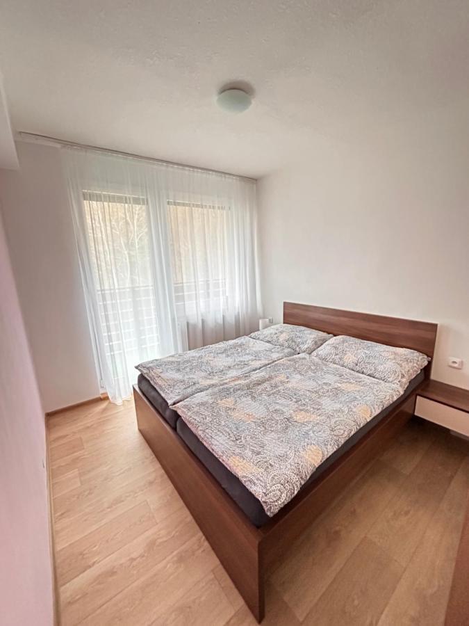 Apartman Na Kraji Lesa Vsemina Exterior photo